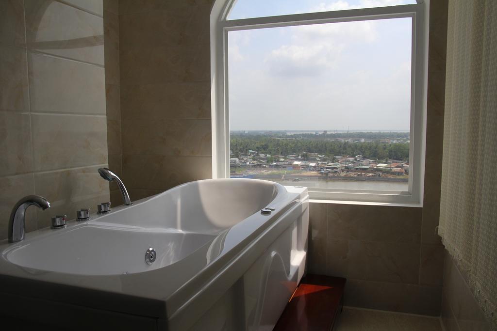 West Hotel Can Tho Bagian luar foto